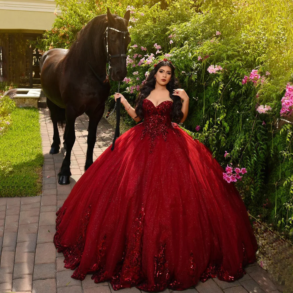 

New Burgundy Quinceanera Dress 2023 Princess Sweetheart Ball Sequins Appliques Sleeveless Sweet 15 16 Birthday Party Miss Gala
