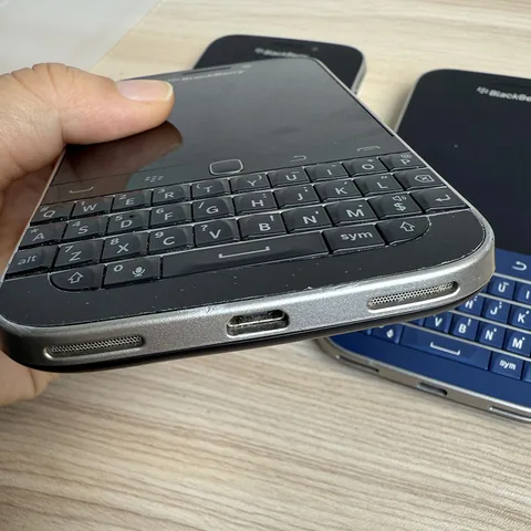 Оригинальный мобильный телефон BlackBerry Q20 Classic 4G, 3,5 дюйма, 8 МП, 16 ГБ, разблокированный ЖК-смартфон 80-90% новый