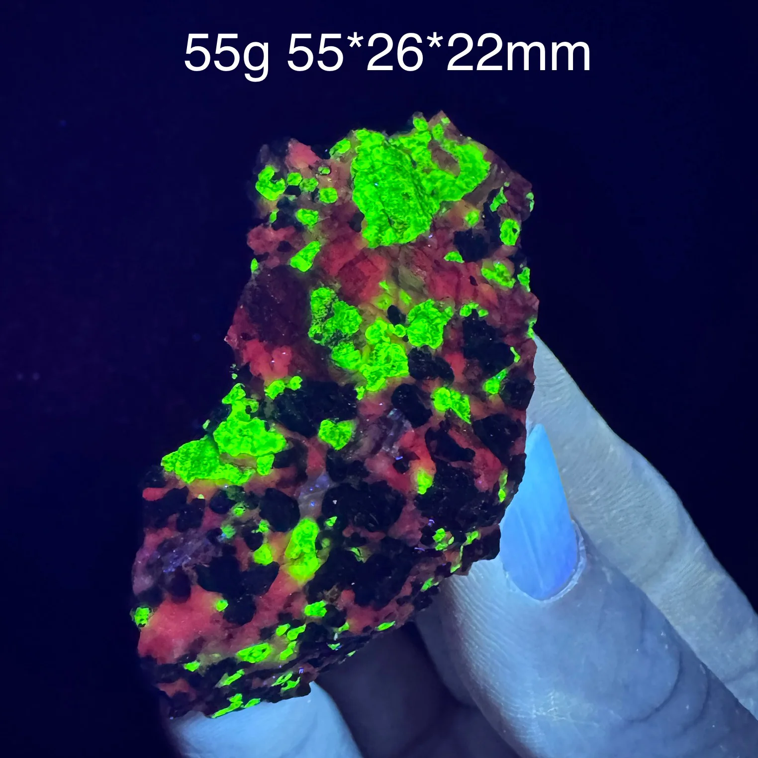 

Хрустальный минерал Виллефита