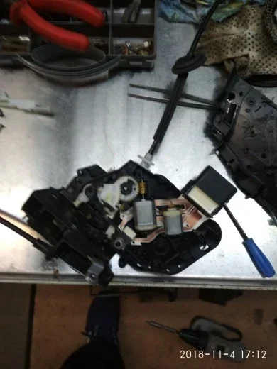 Фото Двигатель дверного замка Land Rover для Freelander 2 Range, спортивная версия, found 34 Aurora worm, 12 В постоянного тока, ремонт электропитания двигателей №5