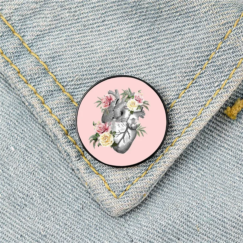 

Bloom roses Heart Human Anatomy Pin Custom Funny Brooches Shirt Lapel Bag Cute Badge Cartoon Cute Jewelry Gift for Lover Friends