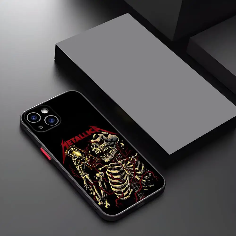 Чехол для телефона M-Metallica IPhone 15 14 13 12 11 Pro приятный кожи защитный