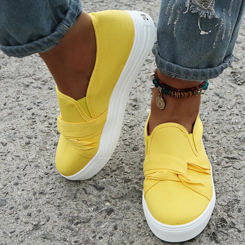 

2022 модные осенне-зимние Новые повседневные однотонные туфли на плоской подошве в повседневном стиле Большие размеры женские парусиновые т...