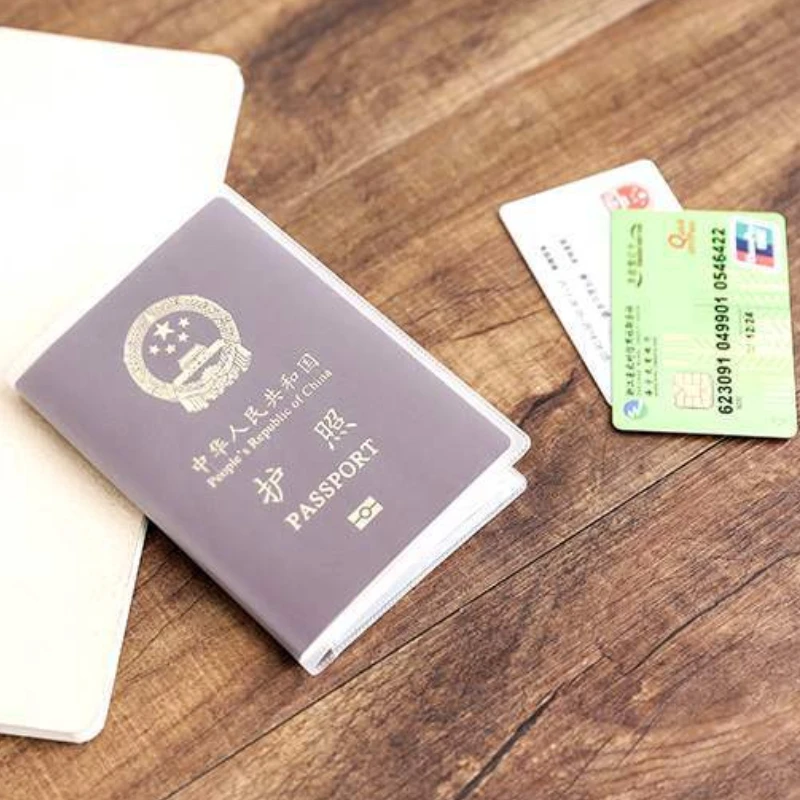 

1pcs Passport Cover PVC Waterproof Case for Passport Wallet Business Credit Card Documents Holder Protective Case Case Pouch