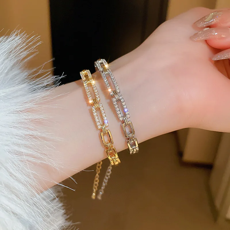 2023 New Korean Luxury Exquisite Geometric Bracelet Europe America Fashion Shining Crystal Bracelet Women’s Banquet Jewelry 2023 New Korean Luxury Exquisite Geometric Bracelet Europe America Fashion Shining Crystal Bracelet Women’s Banquet Jewelry