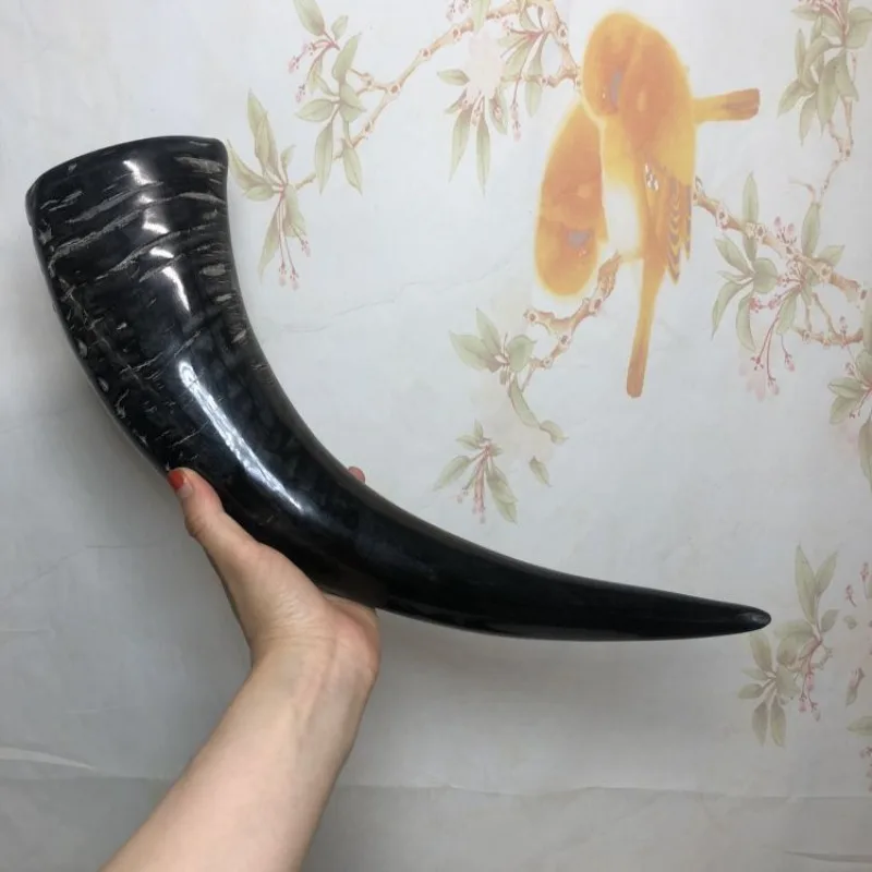 

Натуральный черный рог буйвола полированный полый винный стакан пивная чашка стенд украшение реквизит декорация съемка статуя