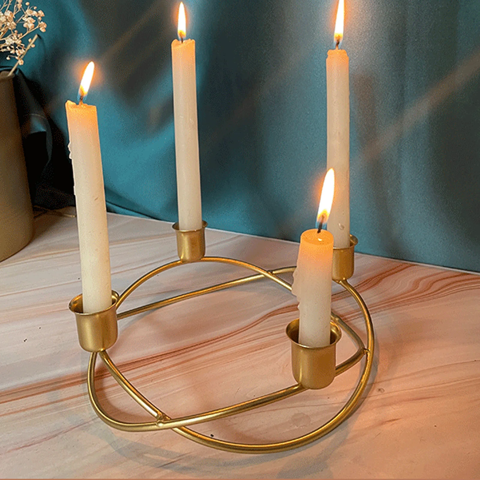 

Metal Candle Holders Luxury Wreath Shape Candlestick Wedding Candle Stand Gold Candelabra Christmas Table Home Decor