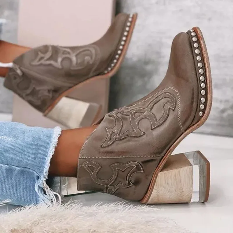 Women's Shoes Leather Platform 2023 British Embroidered  New Fashion Neutral Elegant Novelty Solid Colors Pointed Boot Female