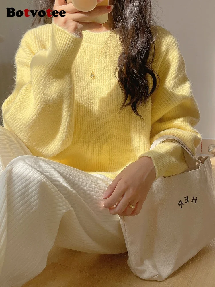 Женский свитер свободного покроя с длинным рукавом и круглым вырезом |