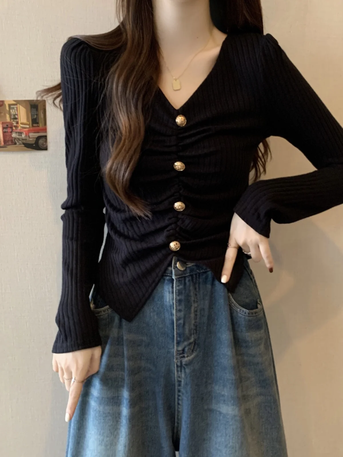 Рубашка больших размеров с длинными рукавами и нерегулярным разрезом женская