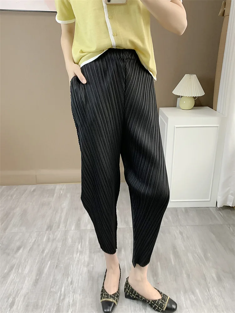 

ALSEY Miyake Pleated Pants Women's Pleated Cropped Pants Pleated Wide-Leg Trousers 2023 Summer New Temperament Commute Clothing