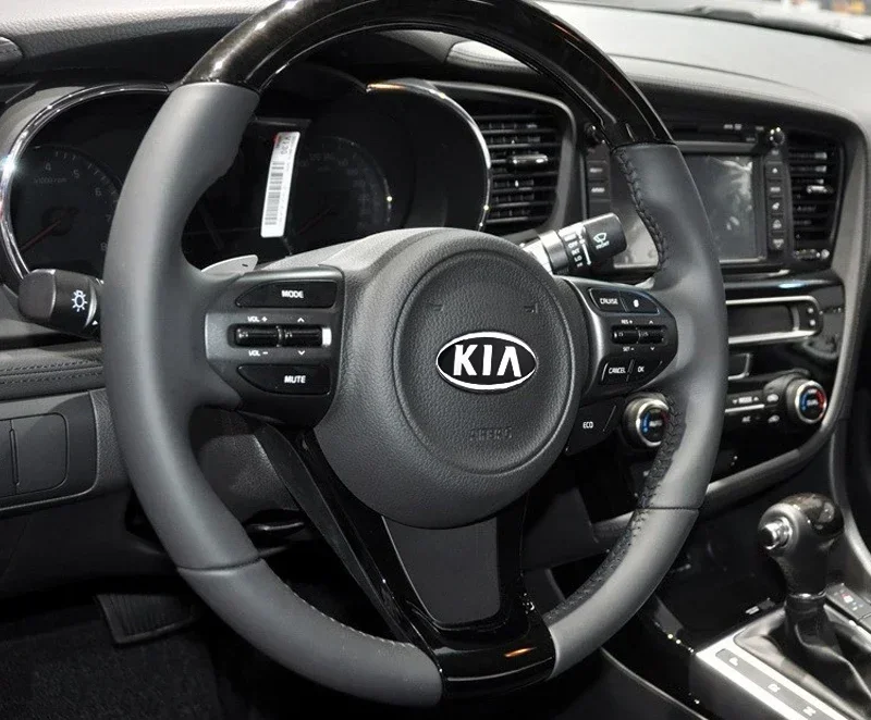 Фото Значок с эмблемой центра рулевого колеса из сплава для KIA K2 K3 K5 K7 K9 KX3 Sorento Sportage R Rio Soul Ceed, автоаксессуары №5