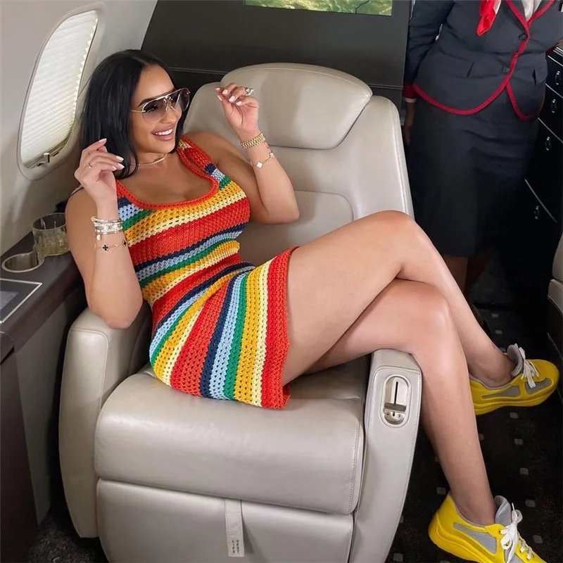 

2023 Summer Women's New Fashion Sexy Hollow Knit High Waist Contrasting Color Slim Sleeveless Hip Dress