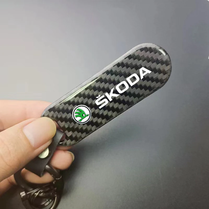 

Carbon Fiber Pattern Car Keychain Car Logo Custom Keyring For Skoda VRS Octavia Kamiq Kodiaq Karoq RS Superb Car Accessorie