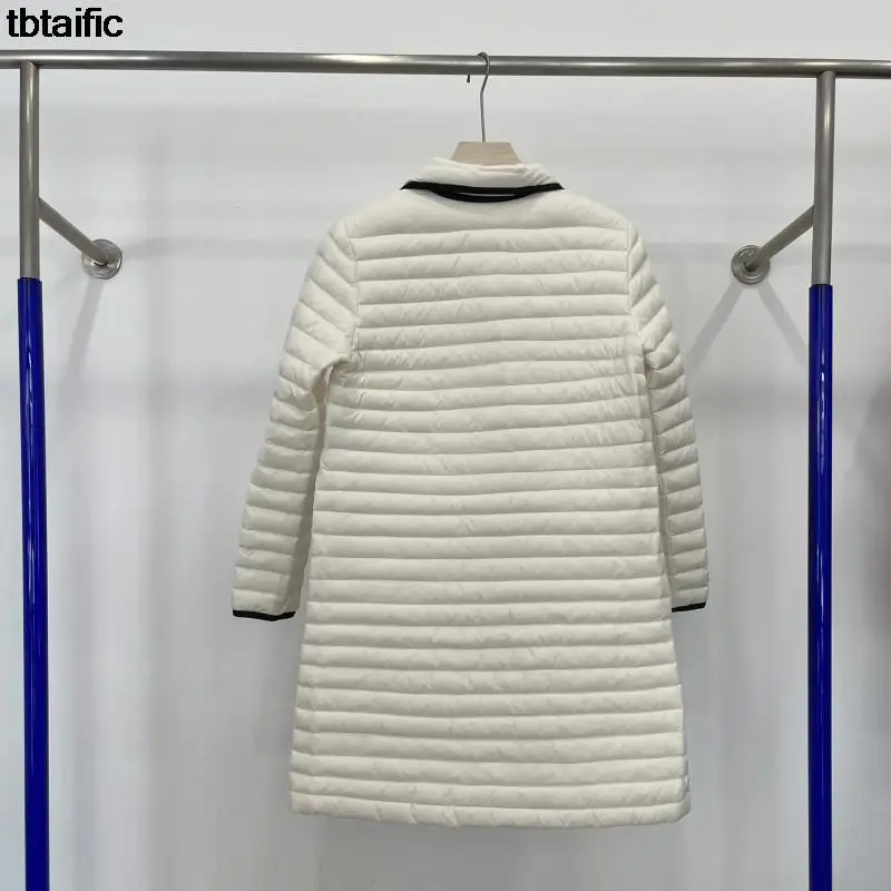 Рисунок 3 - Женский пуховик с воротником-поло