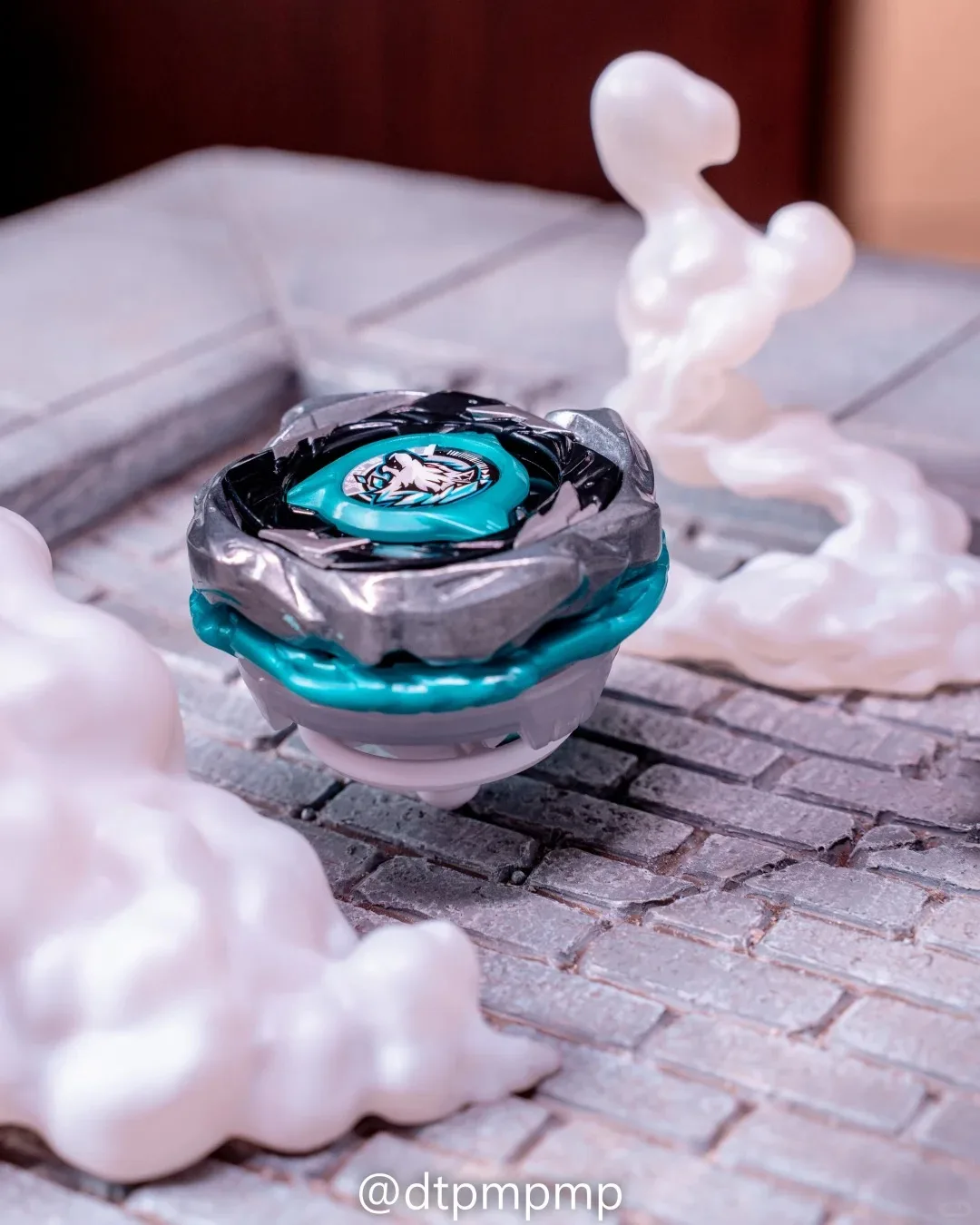 Фото Оригинальный волчок TOMY Beyblade X Burst BXG Series для соревнований, коллекционная аниме-игрушка, подарок №4