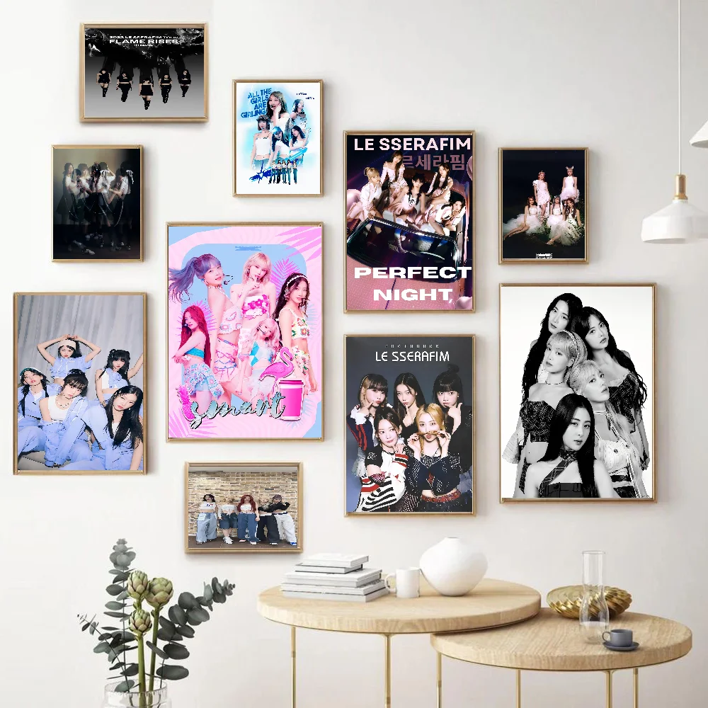 Kpop LE-SSERAFIM Девушка Классические винтажные постеры Decoracion Живопись Настенное