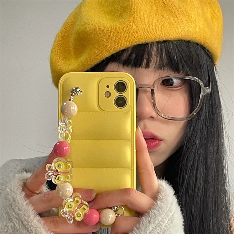 Korea Cute Butterfly beads Bracelet Wrist Chain Case For iphone 13 12 11 Pro Max 2022 Spring Yellow Down Jacket Soft Back Cover |