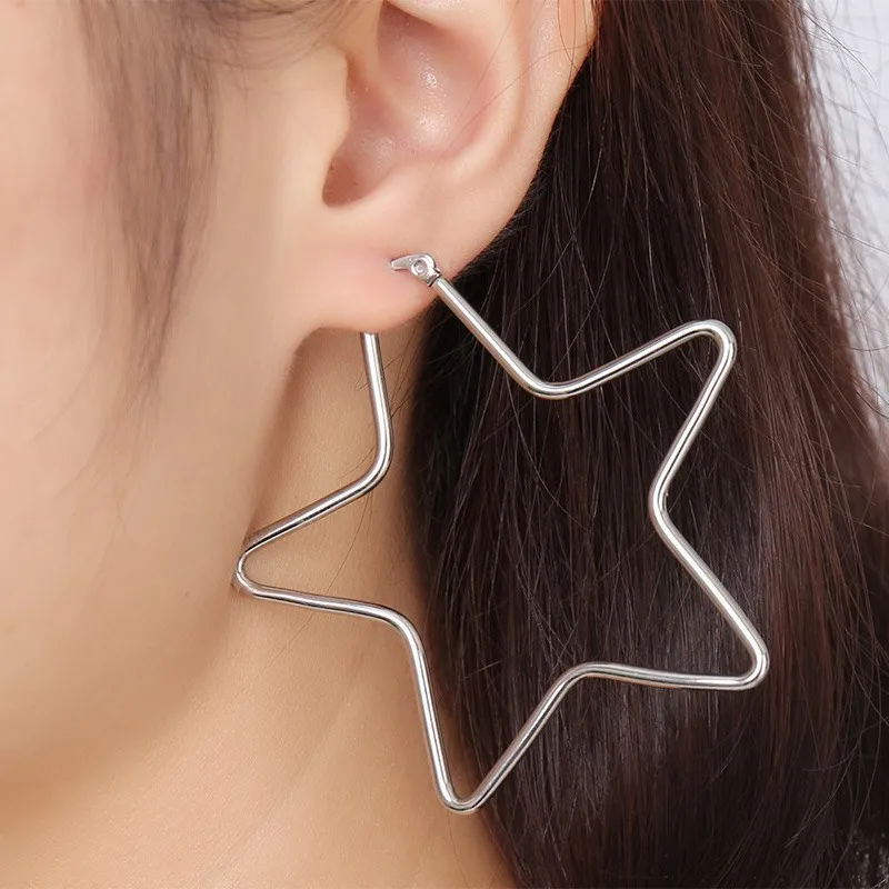 Купи 2023 Chic Large Star Hoop Earrings Pair for Women, Statement Gift Jewelry, Silver Color Not Fade Stainless Steel Metal Earring за 149 рублей в магазине AliExpress