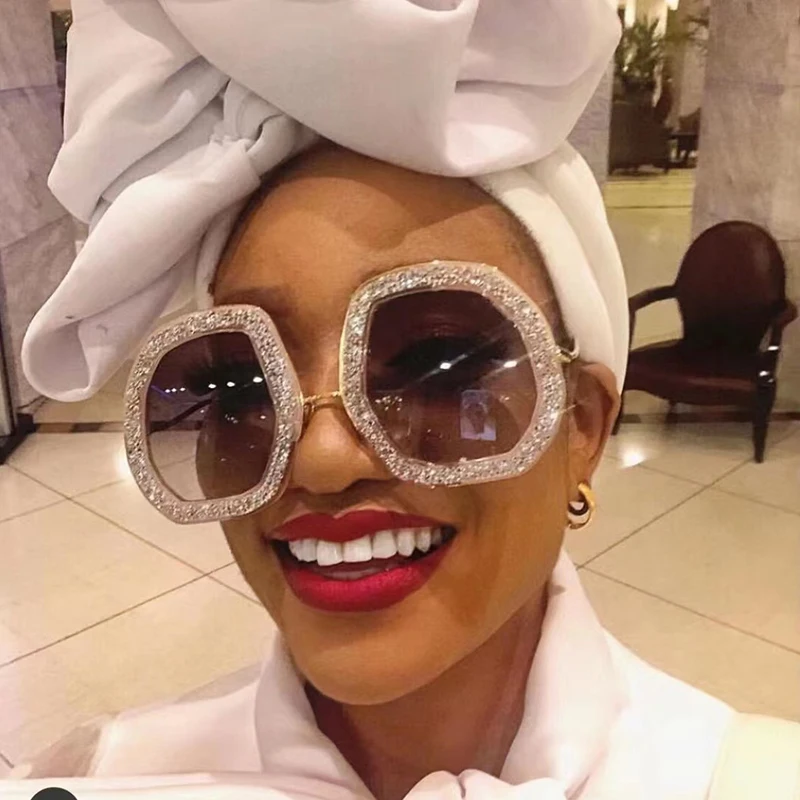 

Солнцезащитные очки женские с кристаллами, роскошные креативные винтажные брендовые дизайнерские очки оверсайз с блестящими стразами в ст...