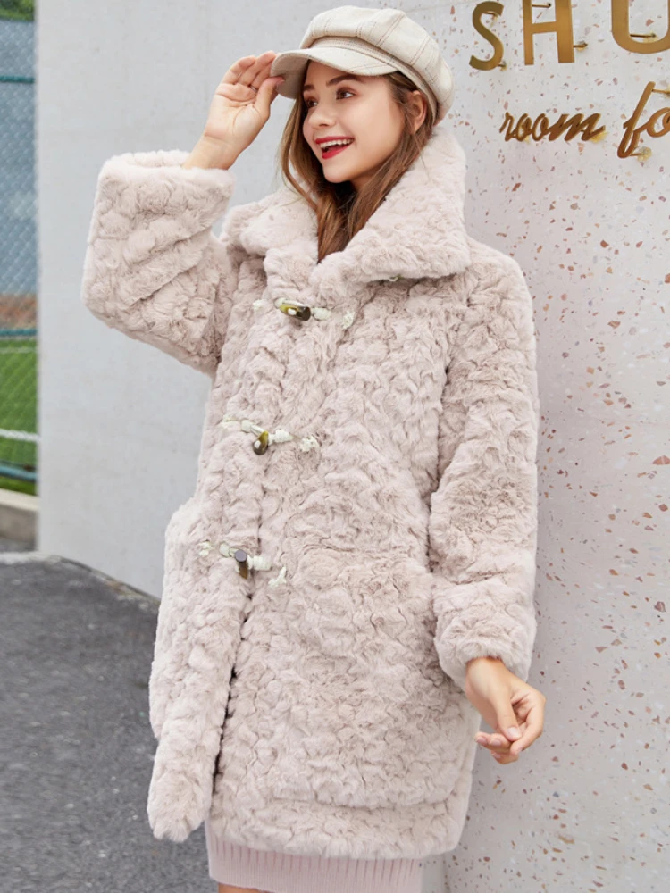 Fashion Imitation Rabbit Fur Coats Women 2022 Winter Loose Warm Horn Button Coat Casual Sweet Imitation Fur Mid-length Outwear