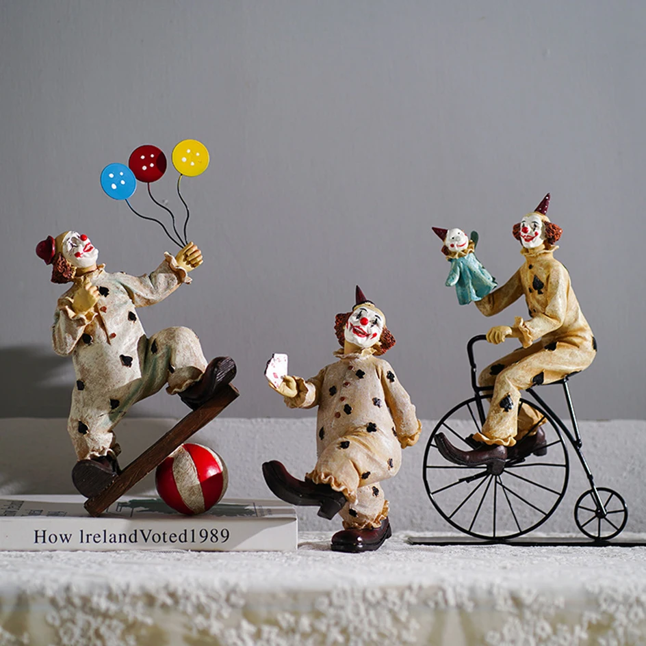 

Юмористическая цирковая клоун Джокер, декоративная экшн-фигурка, современные скульптуры, статуэтки, украшения для гостиной, кофейного угла, декор для стола