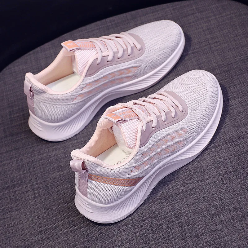 Women's Shoes 2023 Spring/Summer New Popular Casual Soft Sole Lightweight Anti slip Mom's Travel Shoes Breathable Sports Shoes