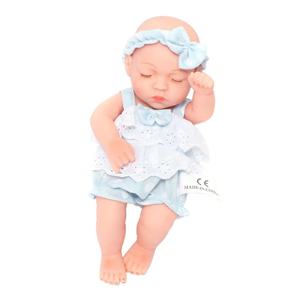 

12 кукол, Спящая девушка с синей кружевной одеждой, закрытый глаз