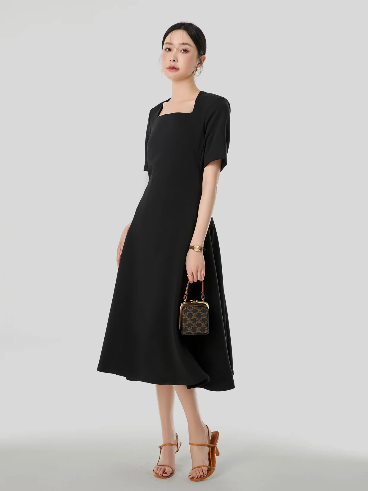 

Роскошное и высококачественное летнее новое черное платье с квадратным вырезом для женщин с высокой талией, облегающая черная юбка, платье в пригородном стиле