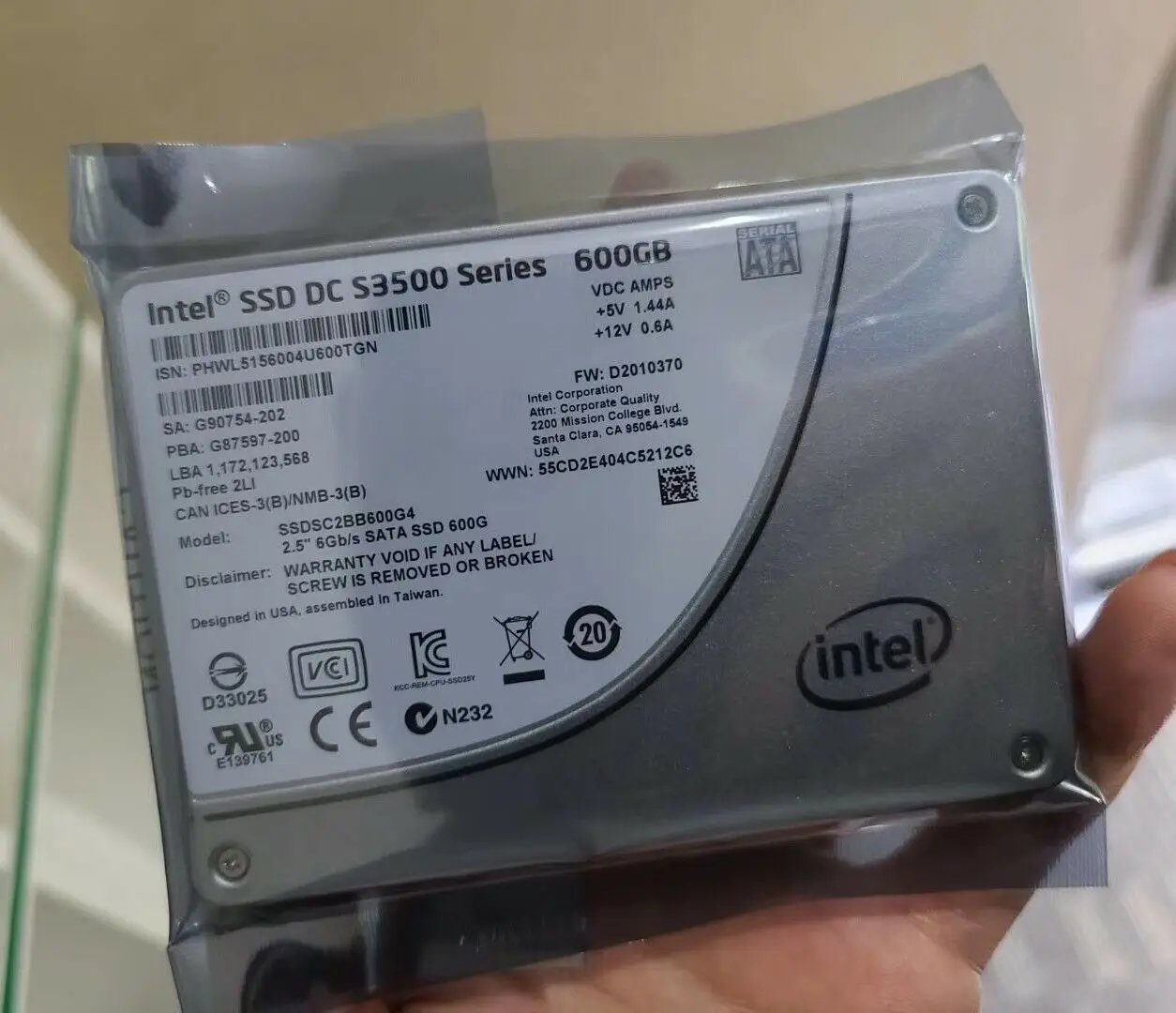 Интел 600. SSD Intel s3520 480gb. Intel 480 ГБ SATA ssdsc2kg480g8. Intel Optane Series 800 ГБ U.2 ssdpf21q800gb01.