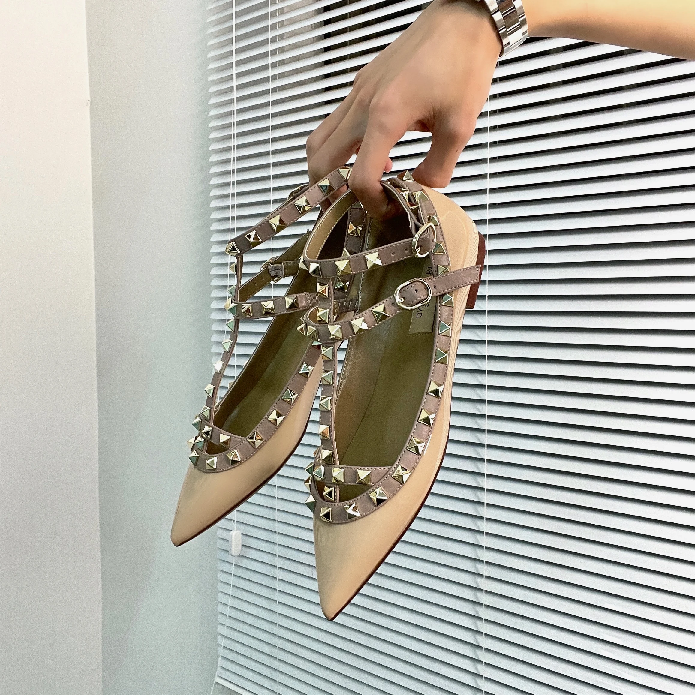 Riveted Pointed Flat Shoes 2023 New Spring/Summer Shallow Cut Genuine Leather Single Shoe Fashion Temperament Women's Sandals 41