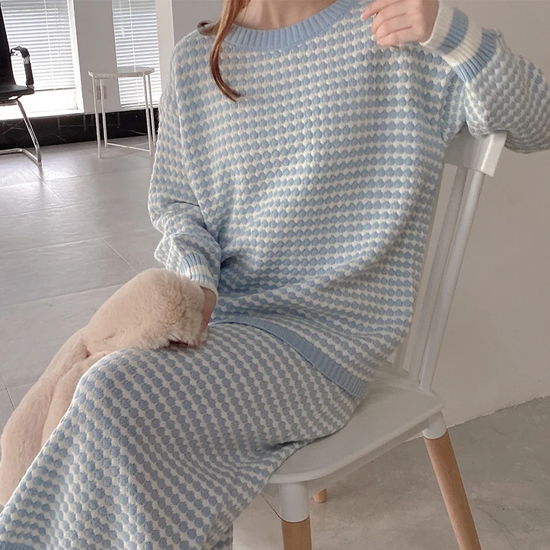 

Women Soft Sexy Female Sets 2 Pieces Slim Fit Skirt Loose Houndstooth Sweater Ourfits PulloversNEW 2022 Elegant Knitted Suits