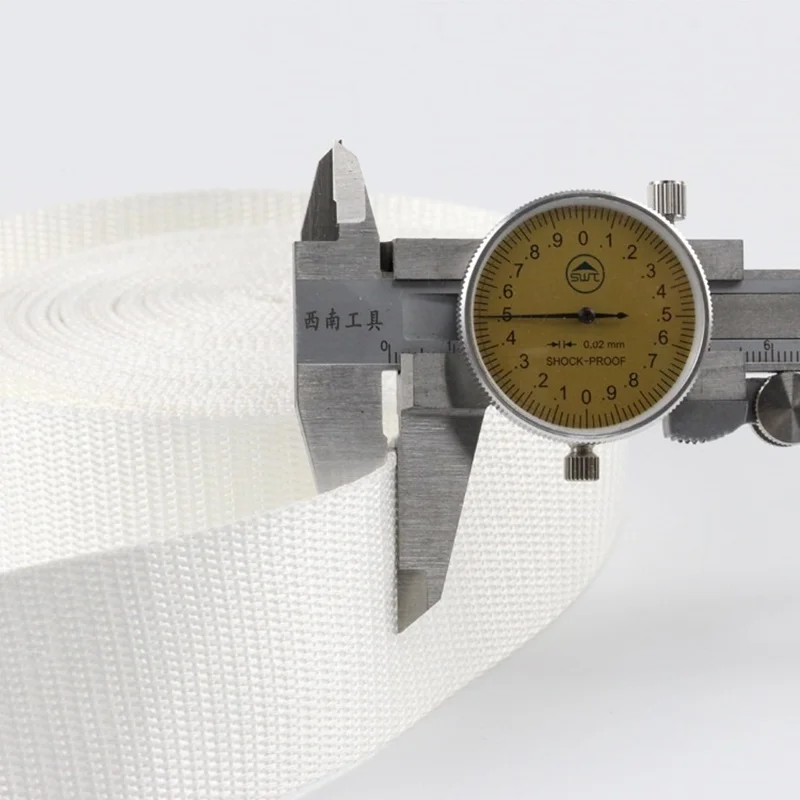 Полиэтиленовая лента высокой молекулярной массы 10 м устойчивая к резке и износу