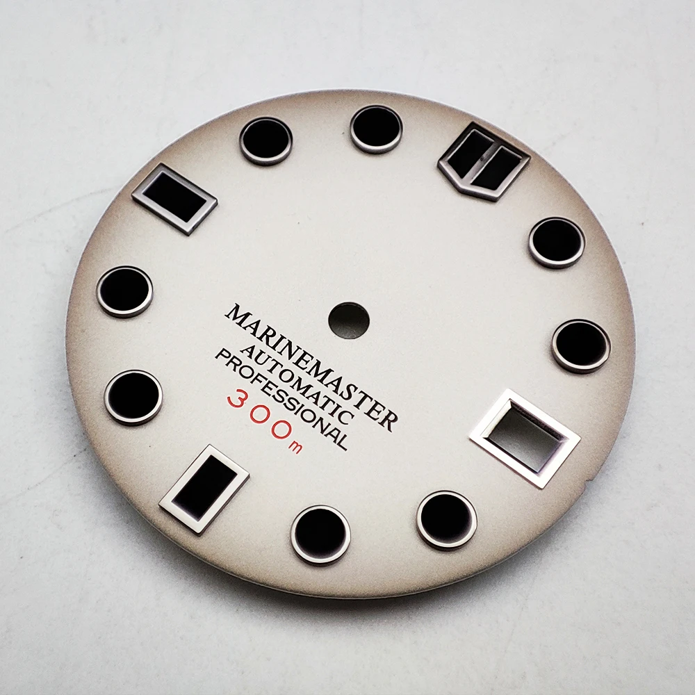 Modification Accessories Dirty 28.5MM Dial With Single Face Calendar Suitable For NH35/4R Movement White Panel Sports Waterproof