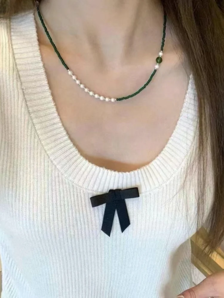 Новое китайское ожерелье с зеленым камнем белым натуральным водным жемчугом