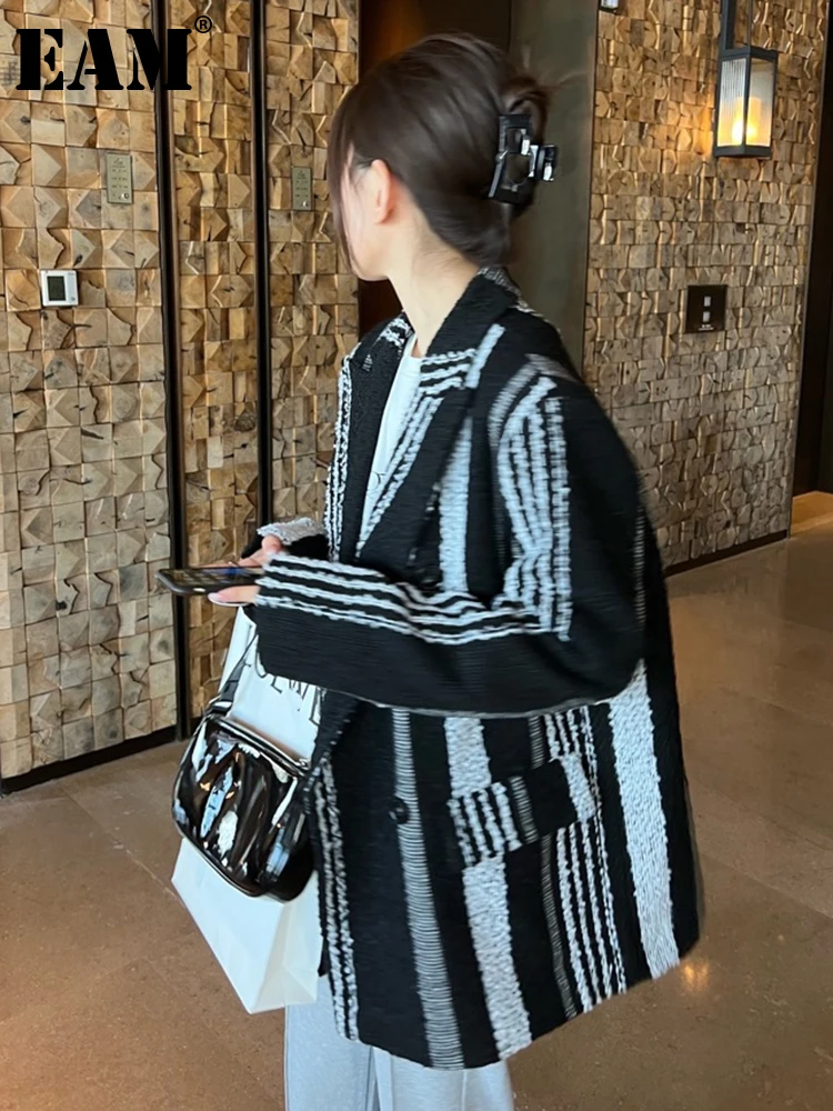 

[EAM] Loose Fit Black Striped Big Size Thick Woolen Coat Parkas New Long Sleeve Women Fashion Tide Autumn Winter 2022 1DF2164