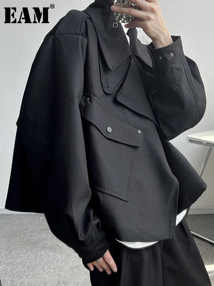

[EAM] Loose Fit Black Irregular Pocket Big Size Jacket New Lapel Long Sleeve Women Coat Fashion Tide Spring Autumn 2022 1DF0894