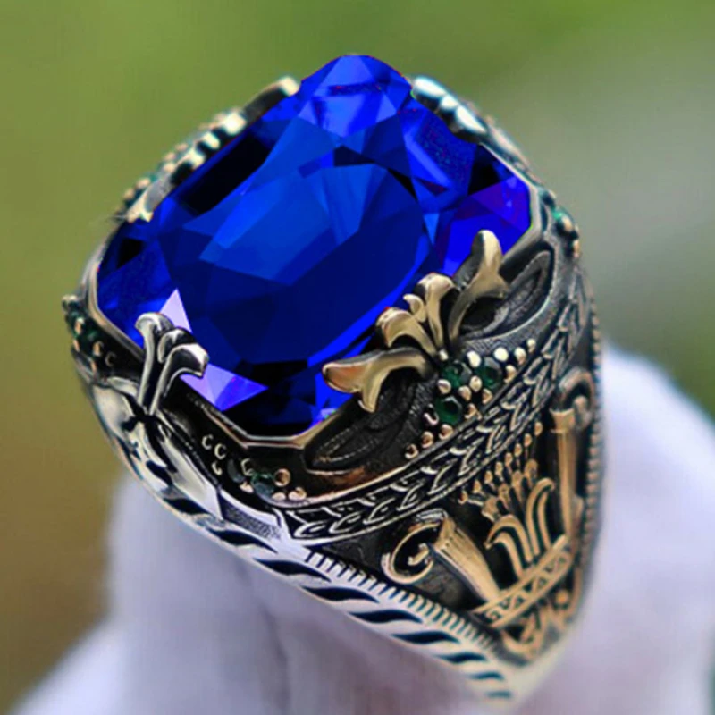 

Sapphire Blue Inlaid Emerald Men's Ring Personality Retro Luxury Gem Ring For Man Vintage Engraved Rings Wholesale