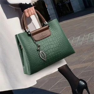 Genuine Brand Leather 3 Layers Alligator Crossbody Bag for Women Female
Shoulder Messenger Sac Luxury Designer Ladies Handbags 28.59 USD