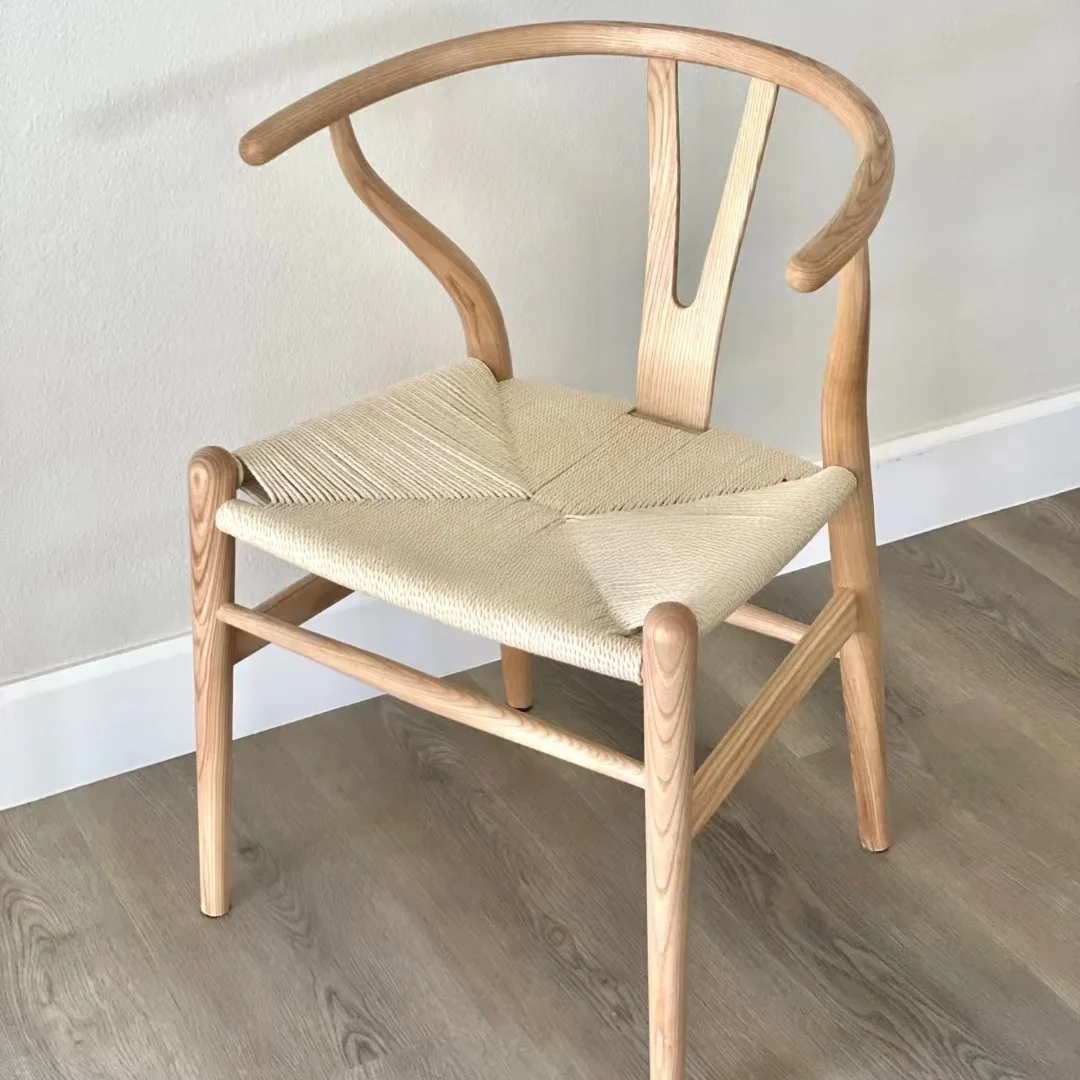 Оптовая продажа черные деревянные и Ротанговые стулья для столовой ресторана из