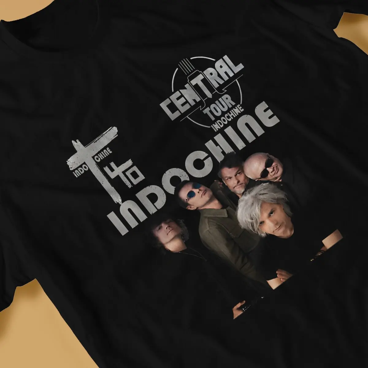 Мужская футболка с круглым вырезом коротким рукавом