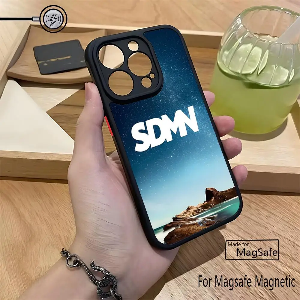 Чехол для телефона Sidemen SDMN Iphone 16 Pro Max 15 14 Plus 12 13 XR X XS матовый магнитный чехол с