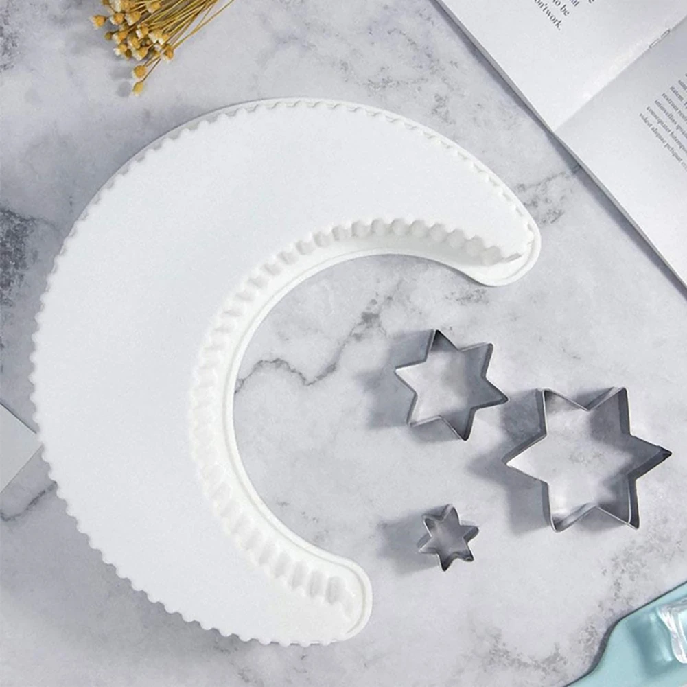 

3D Moon Shape Silicone Cake Mold Crescent Silicone Cake Pan Reusable Mousse Biscuit Bread Mould For Kitchen Baking Mold