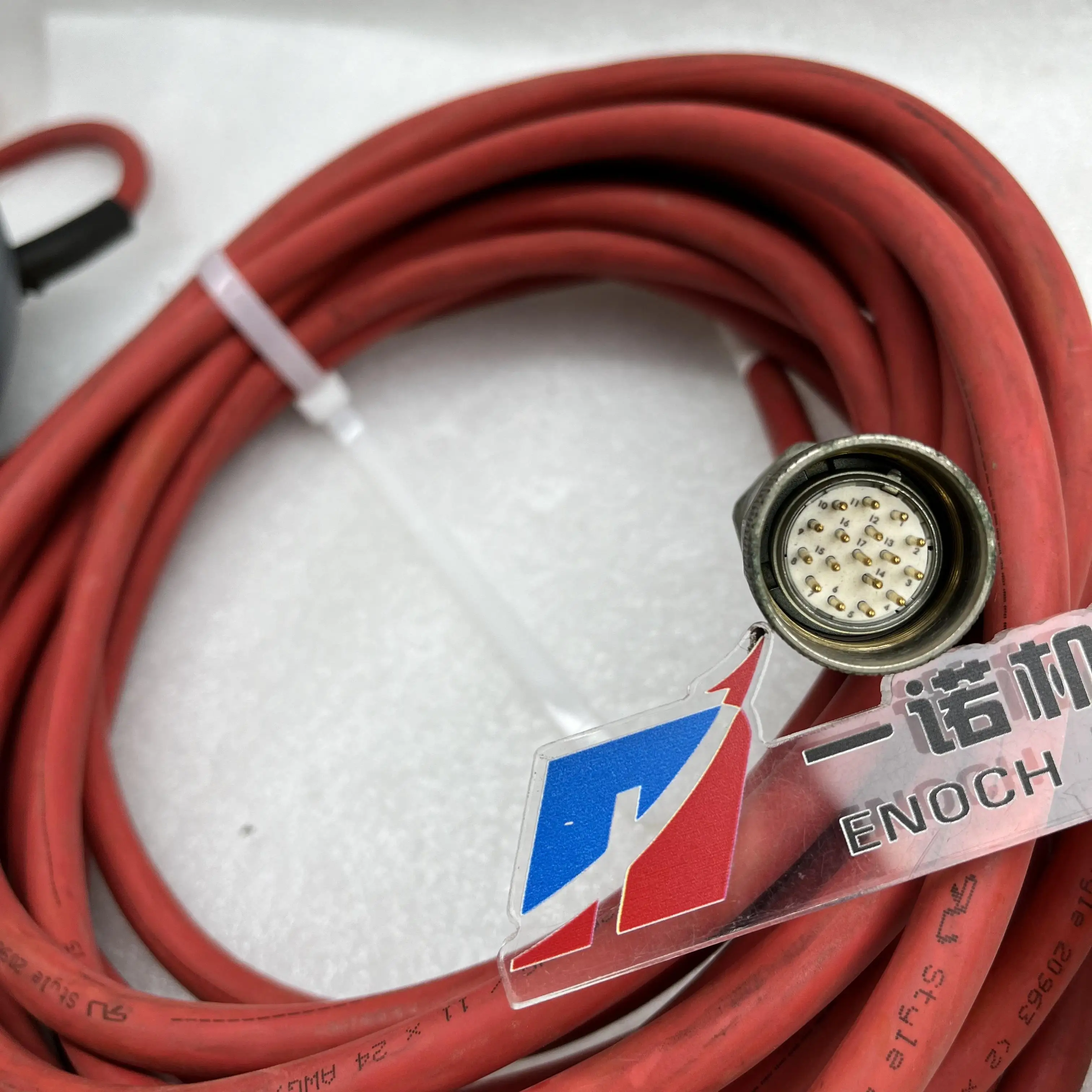 AICO.PENDANT P61 MA1 80036035 REV E Робот-мпулятор был использованием и инвентарь работает