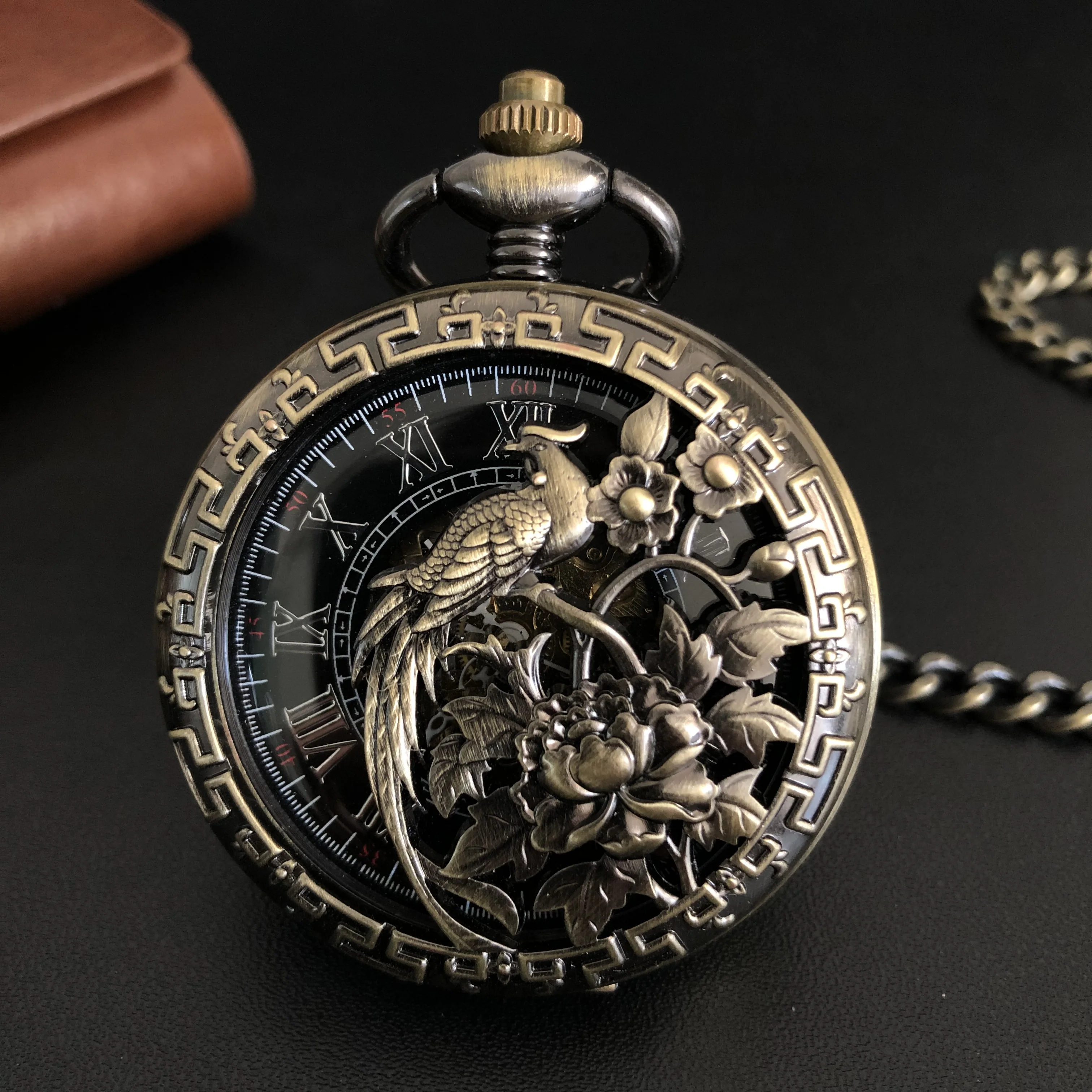 

Exquisite Flowers&Birds Carved Hollow Roman Numerals Wind Mechanical Hand Pocket Watch Necklace Pendant Gifts For Women Or Man