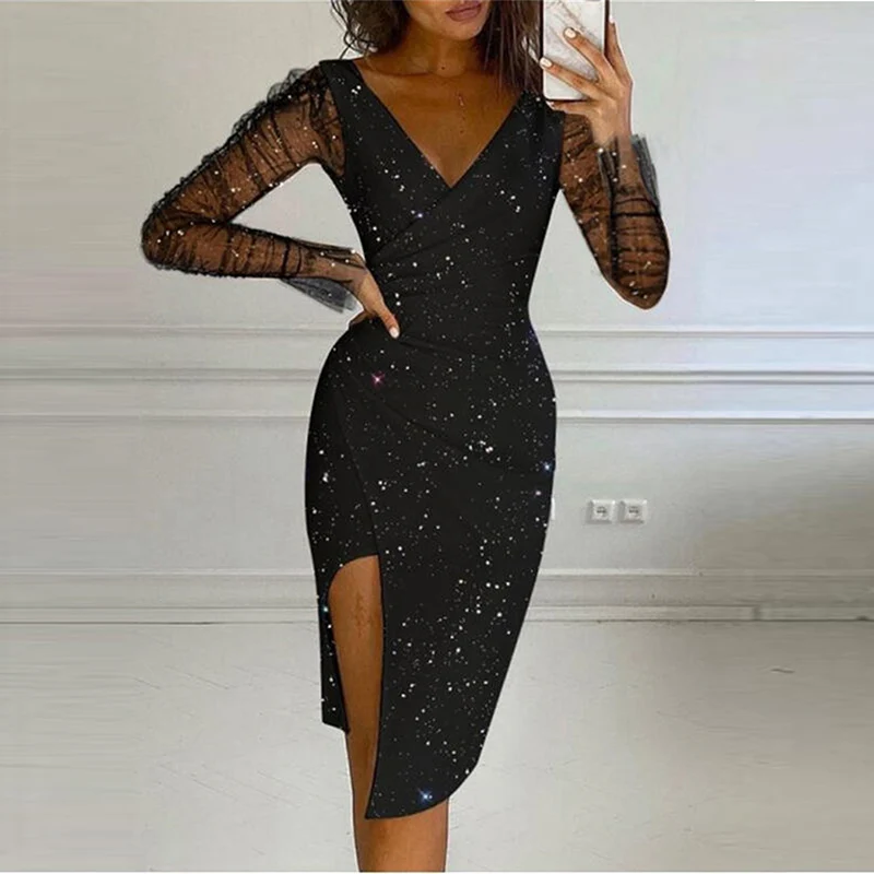 

Платье-футляр женское однотонное демисезонное с V-образным вырезом и длинным рукавом