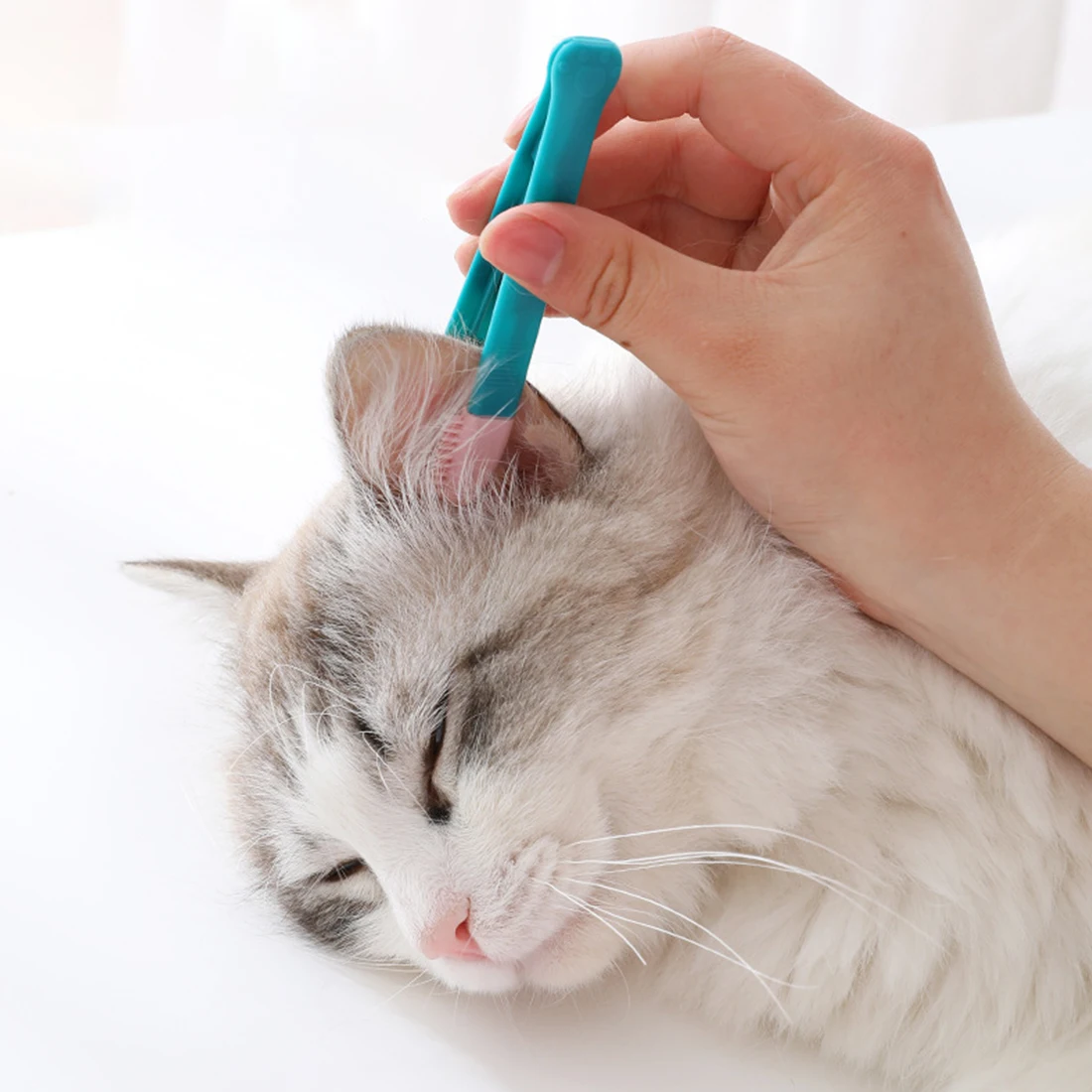 

Pet Eye Comb Brush Pet Tear Stain Remover Comb Cleaning Grooming Tools Brush For Small Cat Dog Pets Accessories