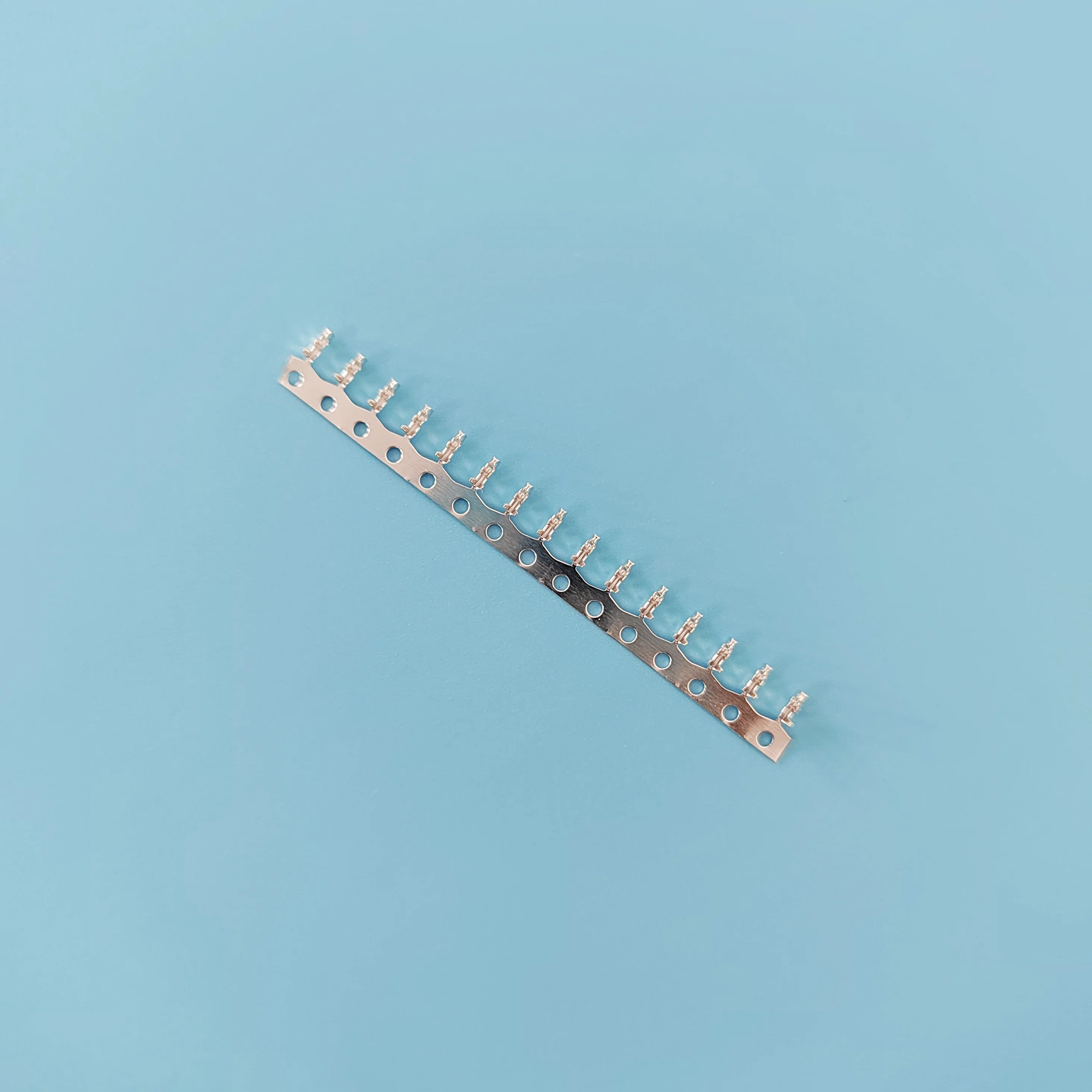 Фото Альтернативы Molex 53398-0271/0471/0671/0871/1071/1271/1471/1571/1671, шаг 1,25 мм, SMT, вертикальный, однорядный, оловянное (Sn) покрытие №2