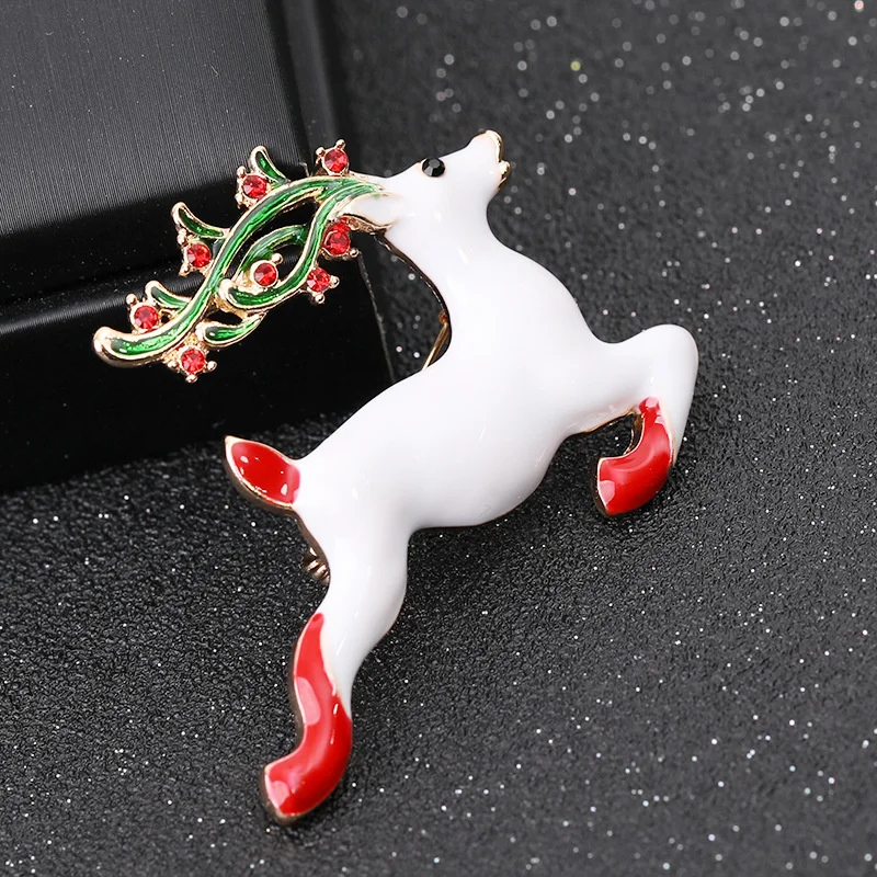 

2022 Christmas Socks Bells Candy Snowman Tree Brooch Cute White Elk Gloves Children's Clothing Jewelry Holiday Gift