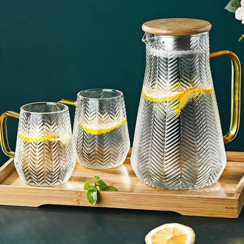 

Heat Resistant Glass Water Jug Cold Water Kettle Tea Pot Creativity Glass Water Pitcher with Wooden Cover 1500ML1800ML Drinkware